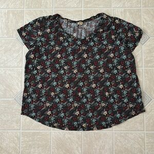 True Craft Floral Top
